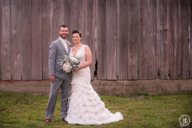 Hanna and Chase's Wedding at Walters Ranch in Boonville, Missouri. www.jkelleyphoto.com ::